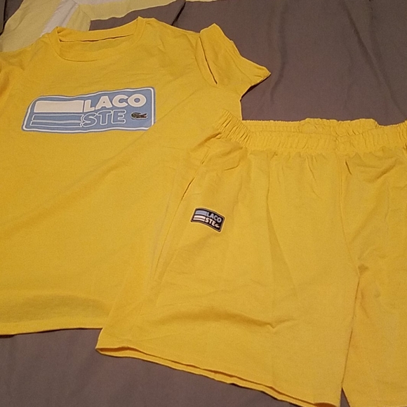 Lacoste Short sets - Picture 2 of 3
